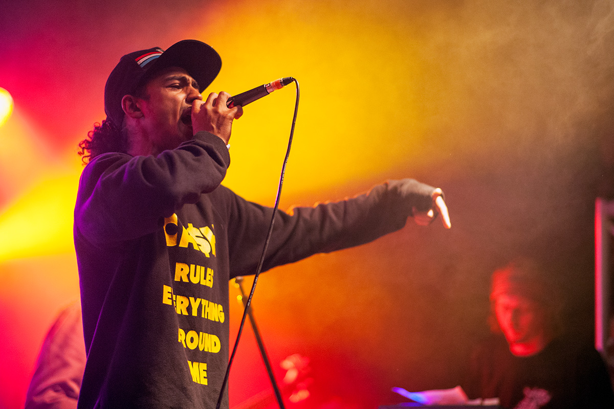 Sparkz performing with The Mouse Outfit on the Garden Stage at Nozstock 2014