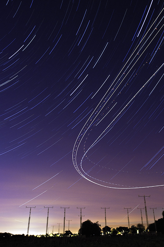 Startrails and landing aeroplanes over the course of 40 minutes near Manchester Airport