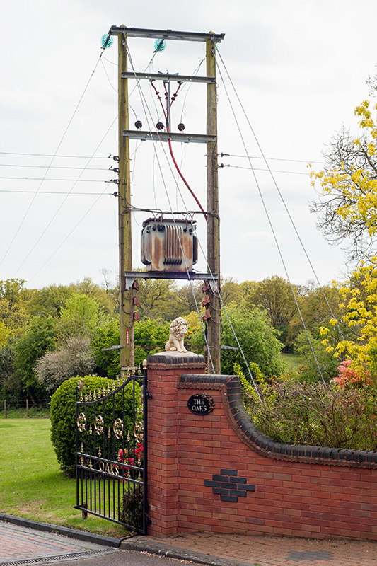 The gated entrance to The Oaks, Hollywood, Worcestershire