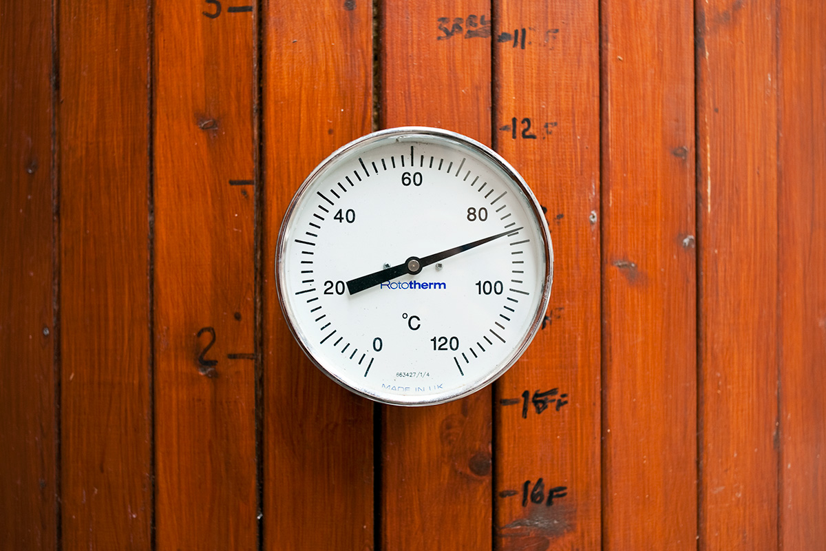 Hot liquor tank thermometer