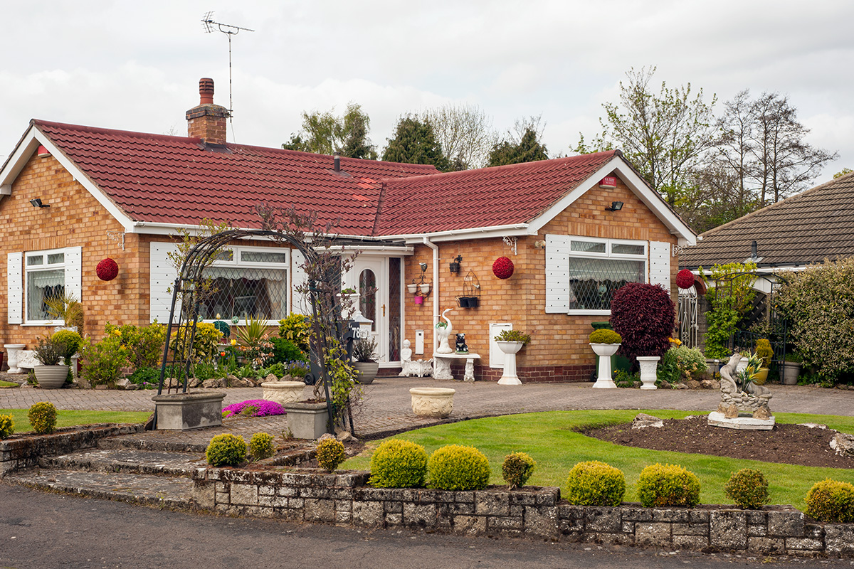 A decorative front garden in Hollywood, Worcestershire